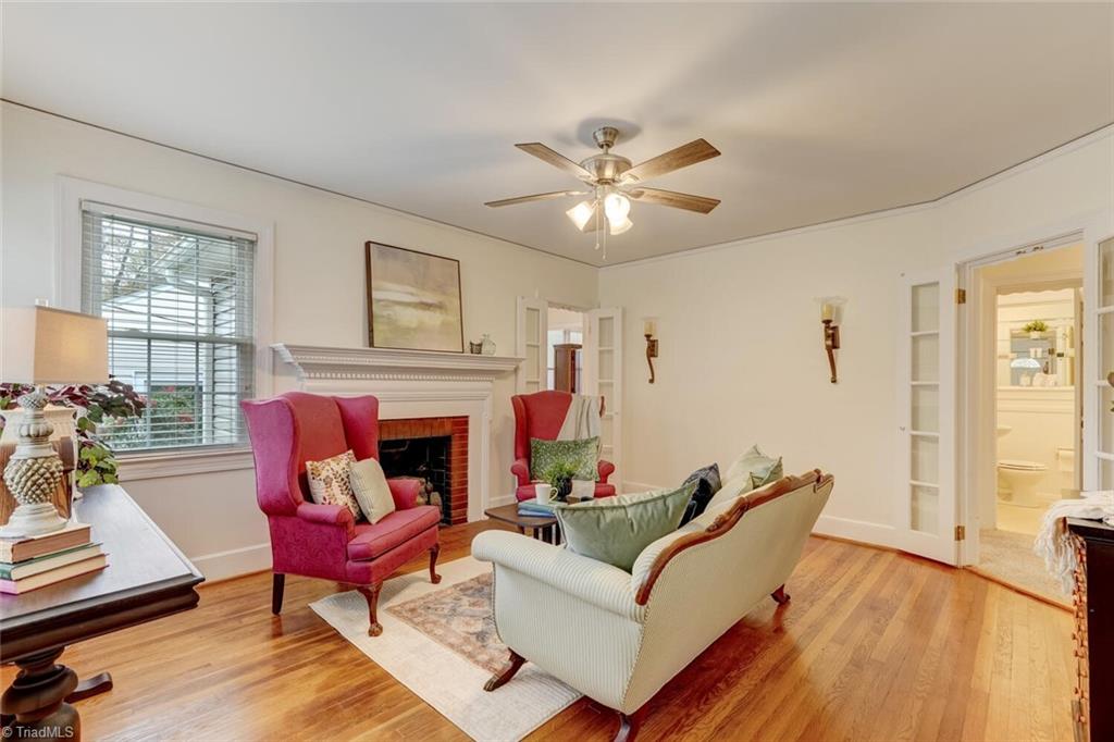 2813 Springwood Drive