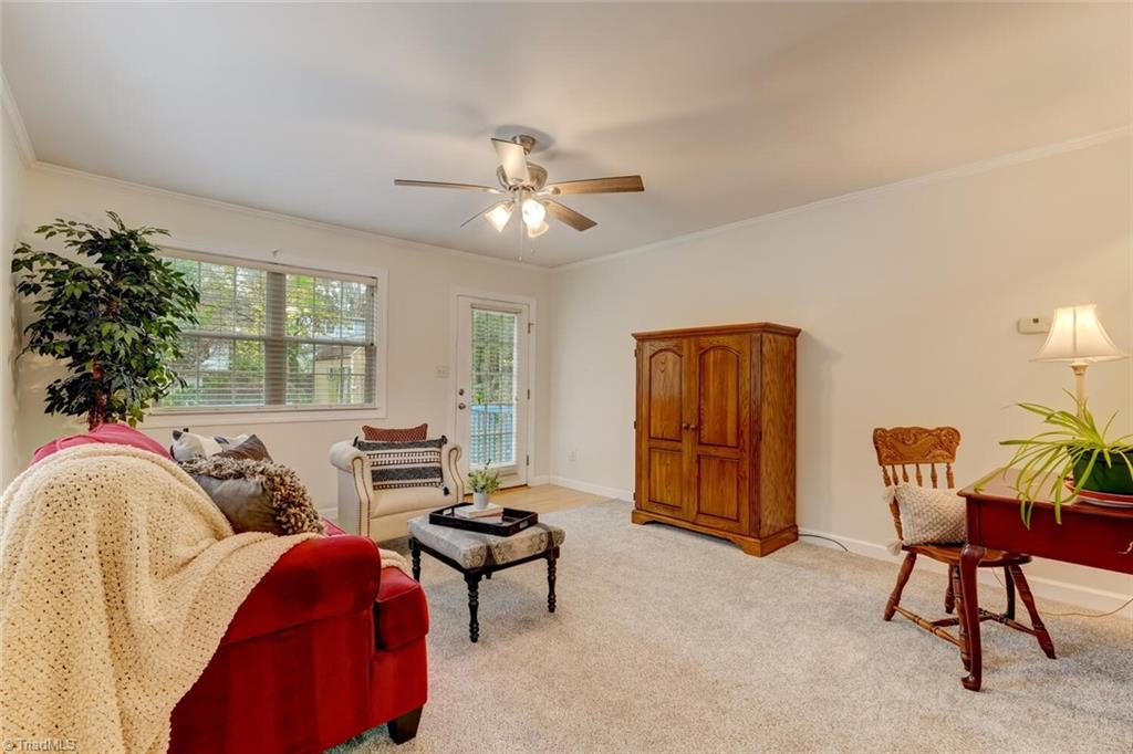 2813 Springwood Drive