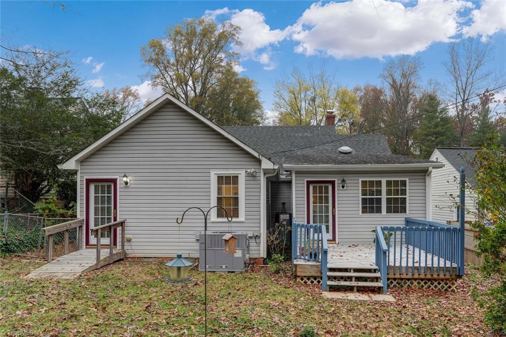 2813 Springwood Drive