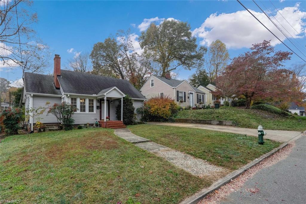 2813 Springwood Drive
