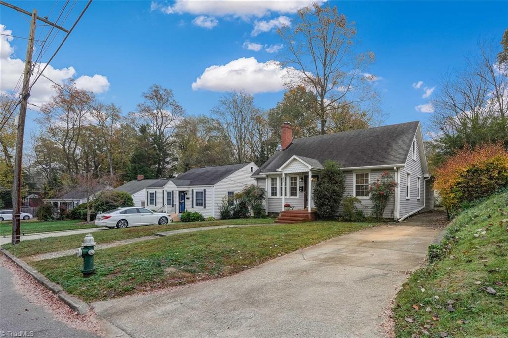 2813 Springwood Drive