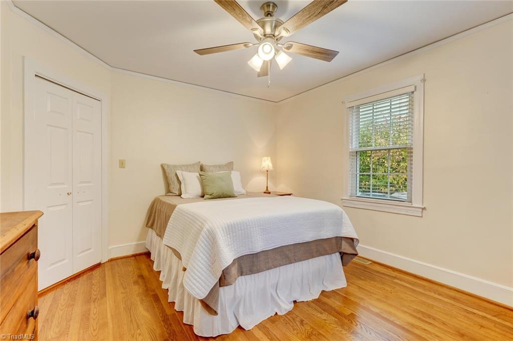 2813 Springwood Drive