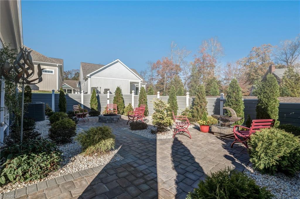 3448 Willowcrest Street