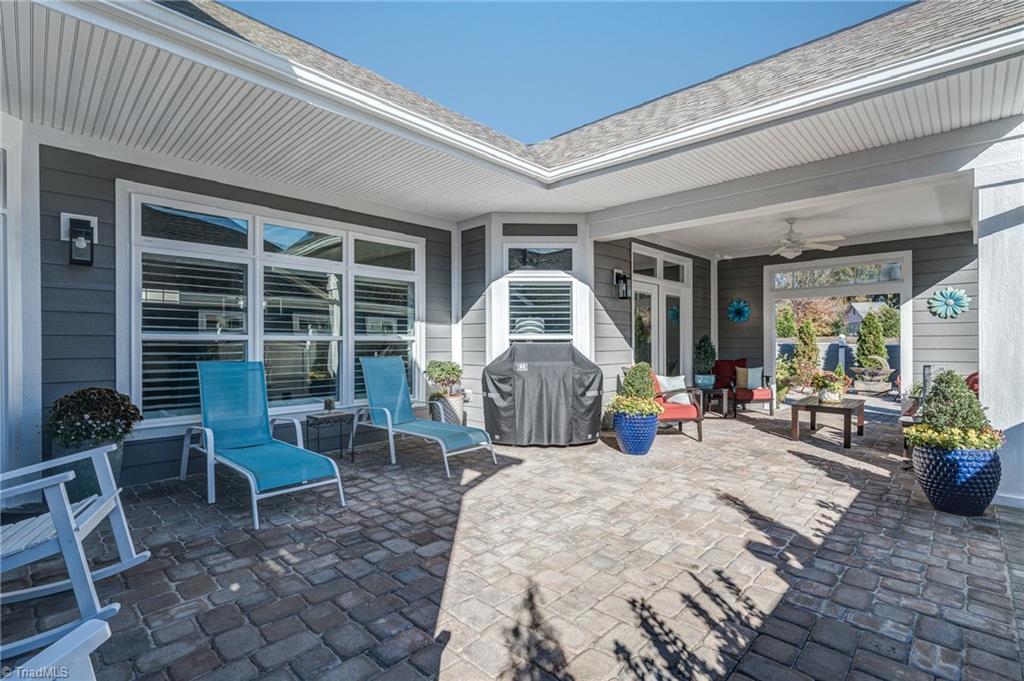 3448 Willowcrest Street