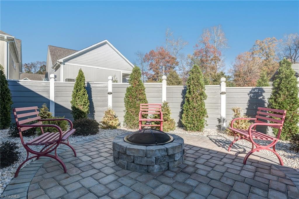 3448 Willowcrest Street