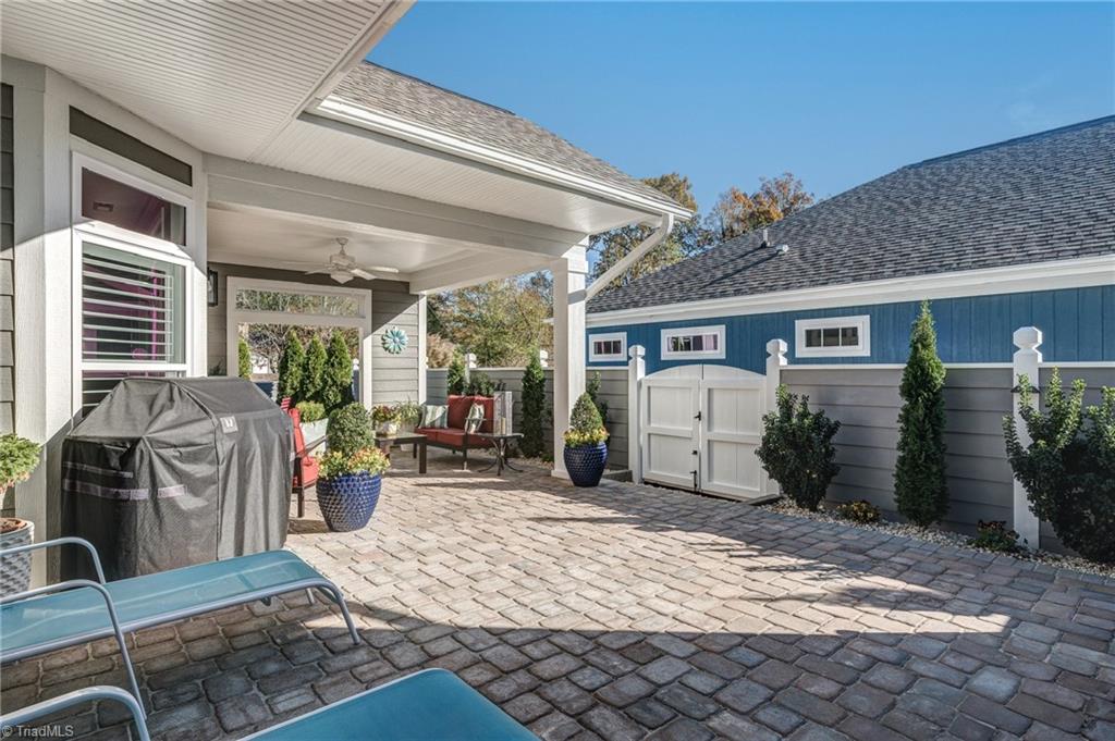 3448 Willowcrest Street