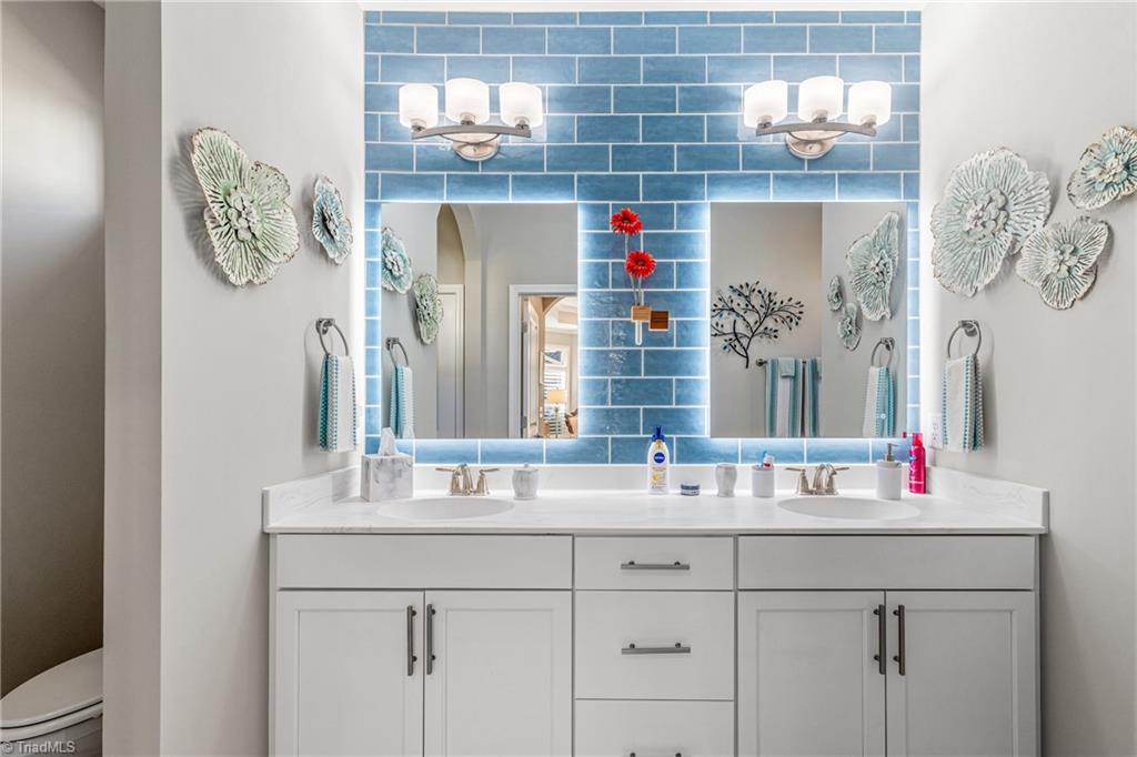 3448 Willowcrest Street