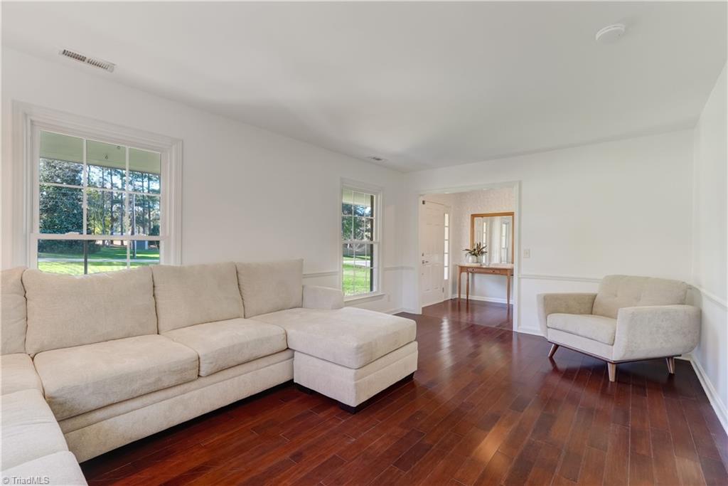 18 Hastings Circle