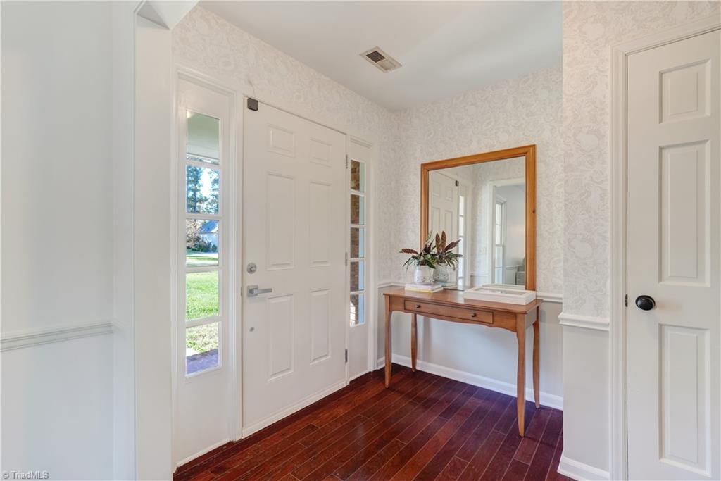 18 Hastings Circle