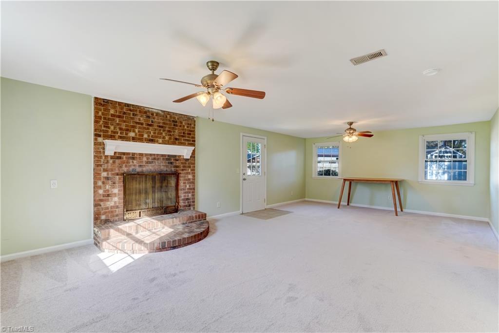 18 Hastings Circle
