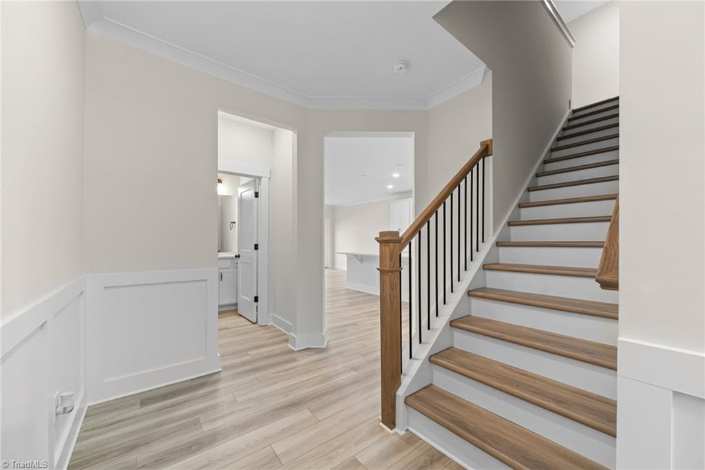 1110 Summerhouse Way