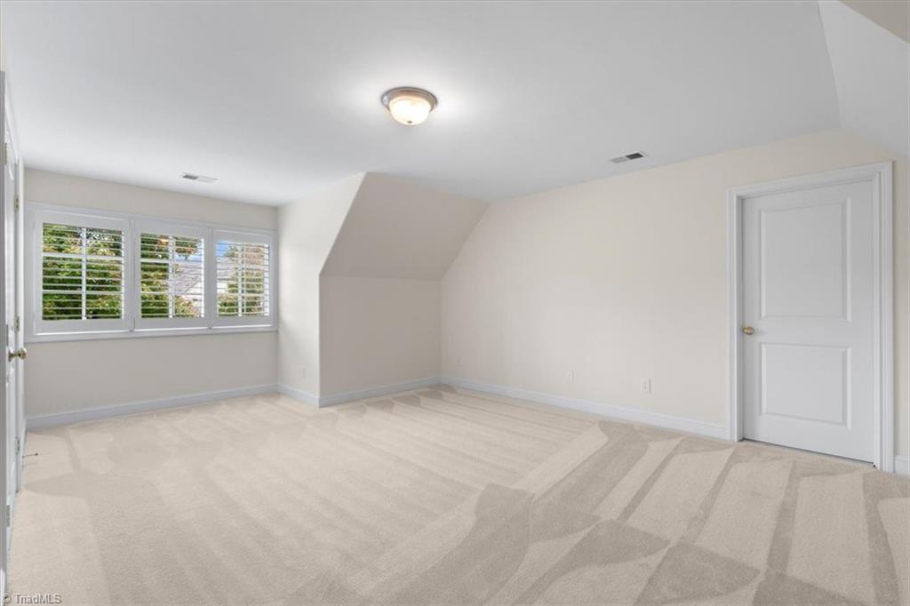 32 Creswell Court