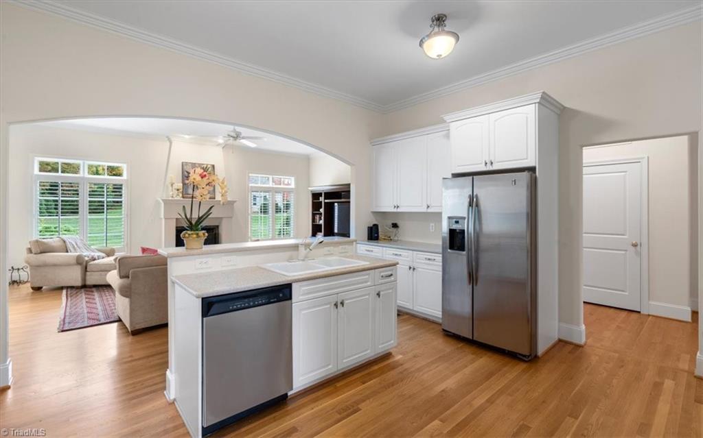 32 Creswell Court