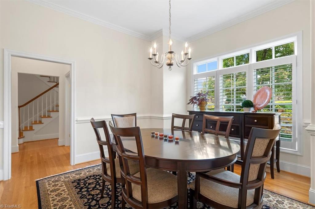 32 Creswell Court