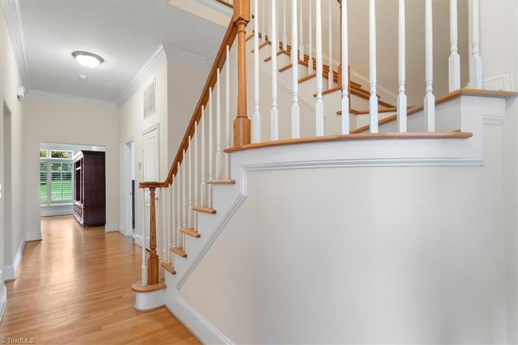 32 Creswell Court