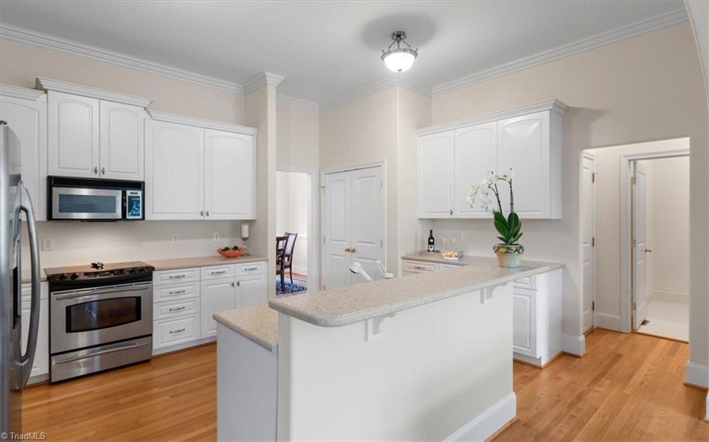32 Creswell Court