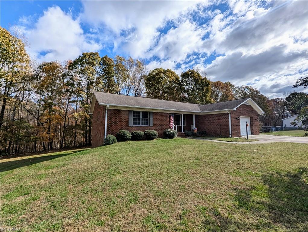 404 Etta Lane