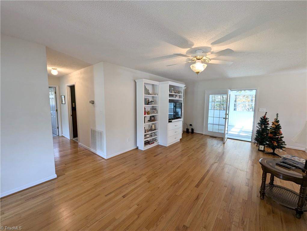 404 Etta Lane