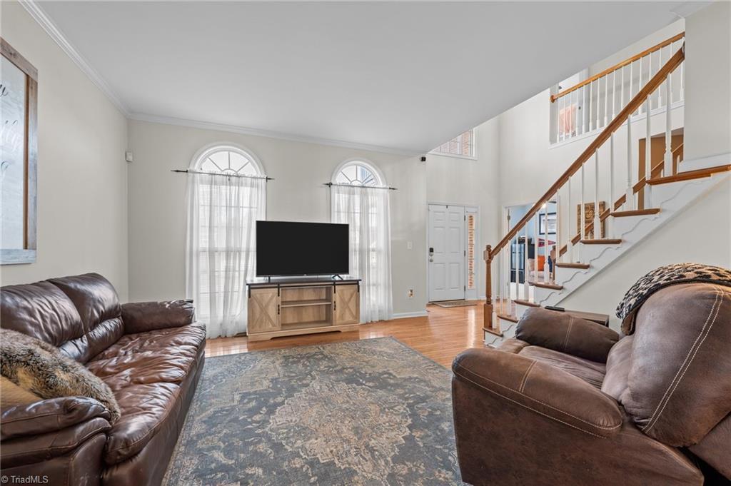 2214 Flora Vista Court