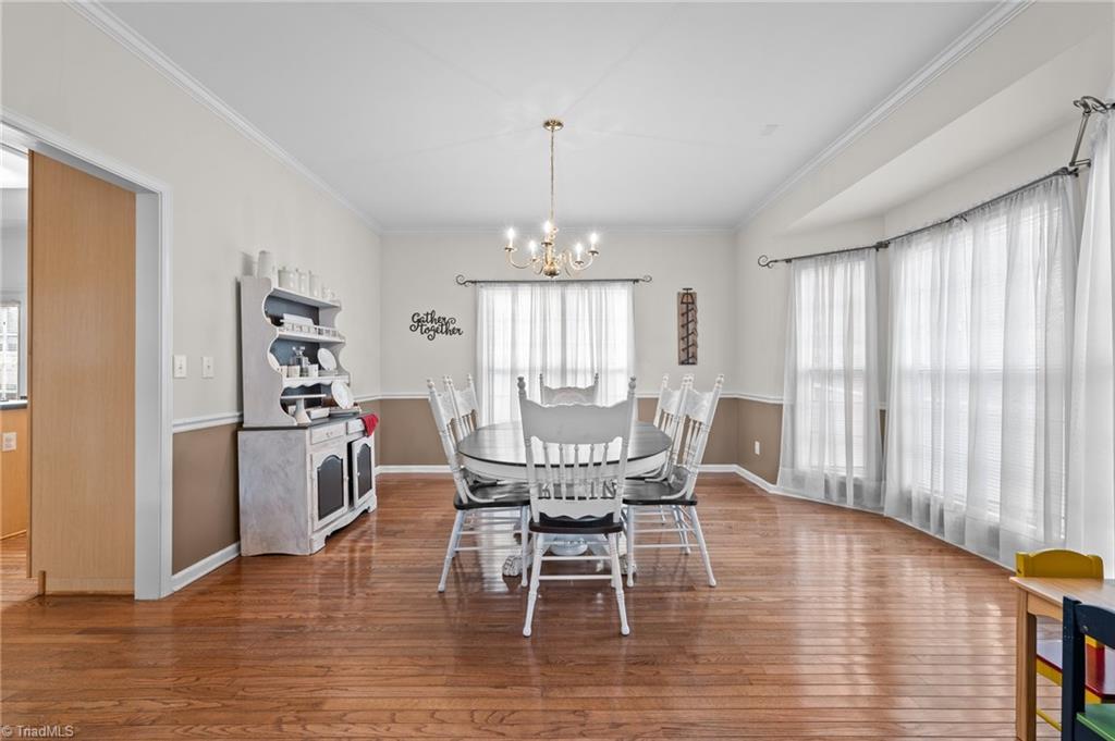 2214 Flora Vista Court