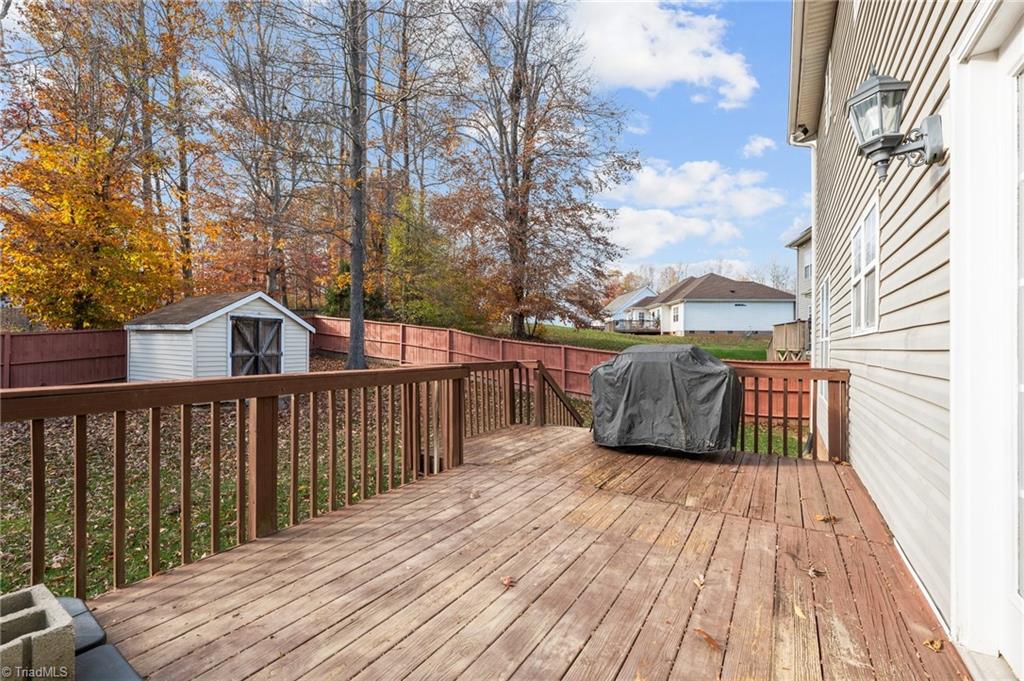 2214 Flora Vista Court