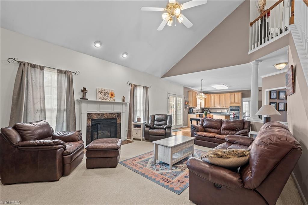 2214 Flora Vista Court