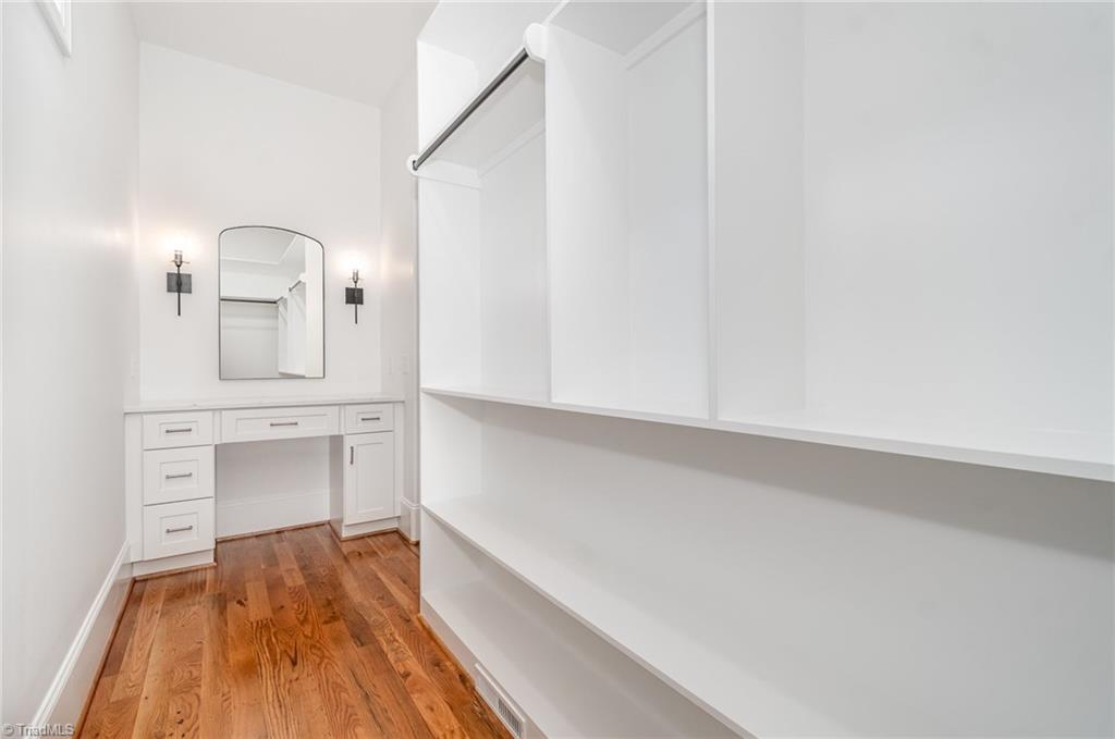 8010 Honkers Hollow Drive