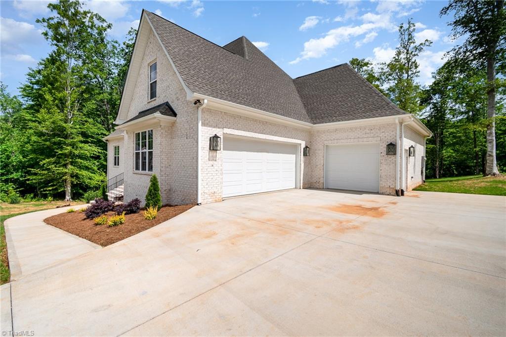 8010 Honkers Hollow Drive