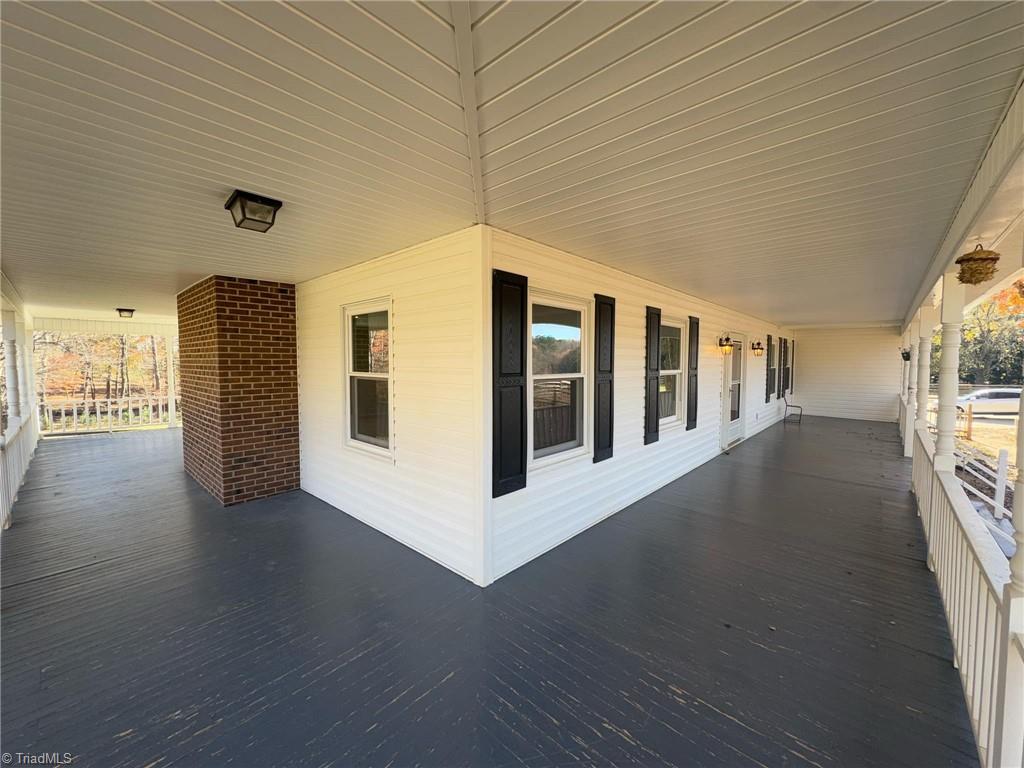 5208 Saddle Brook Road