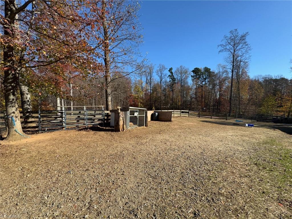 5208 Saddle Brook Road