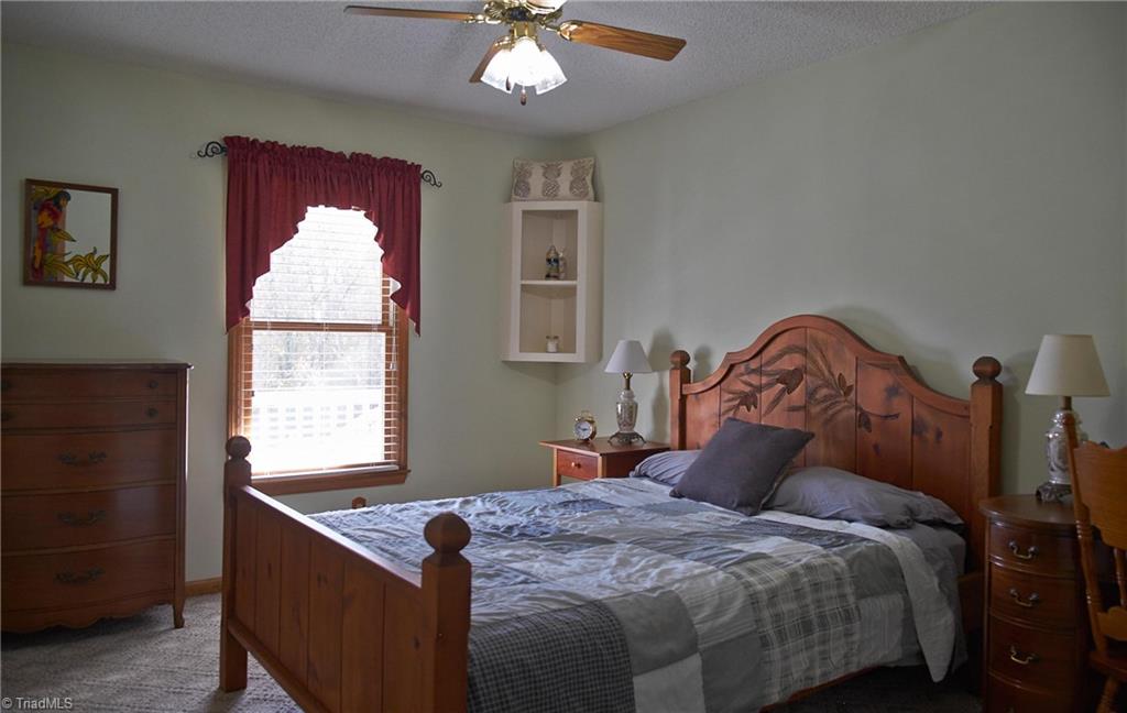 1111 Maple Ridge Drive