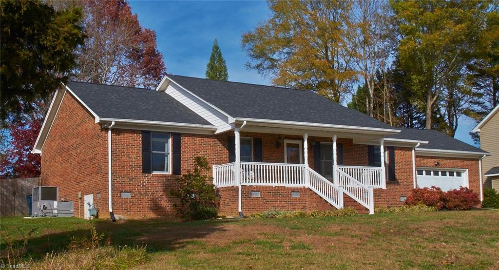 1111 Maple Ridge Drive
