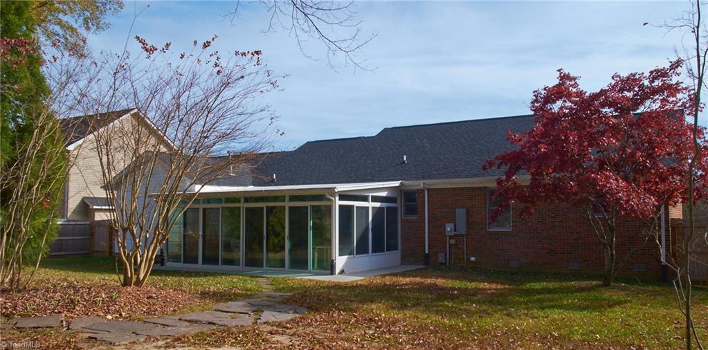 1111 Maple Ridge Drive