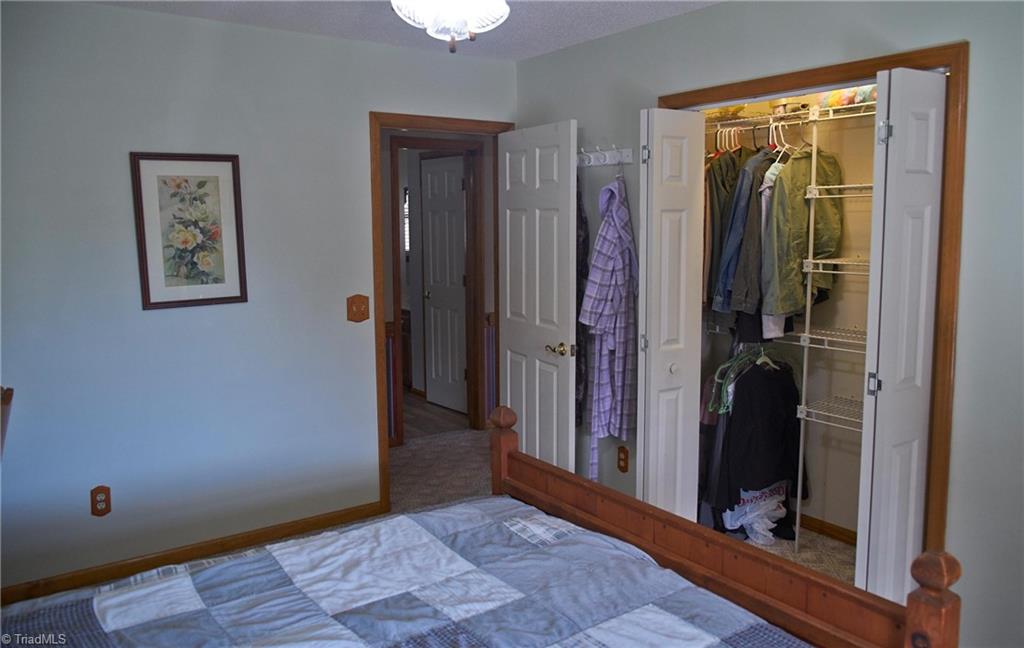 1111 Maple Ridge Drive