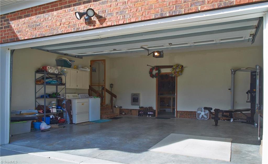 1111 Maple Ridge Drive