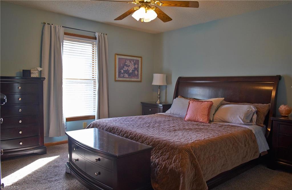 1111 Maple Ridge Drive