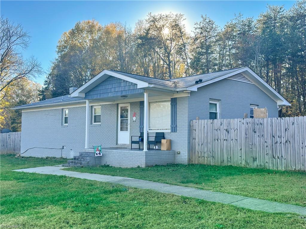 617 Long Street