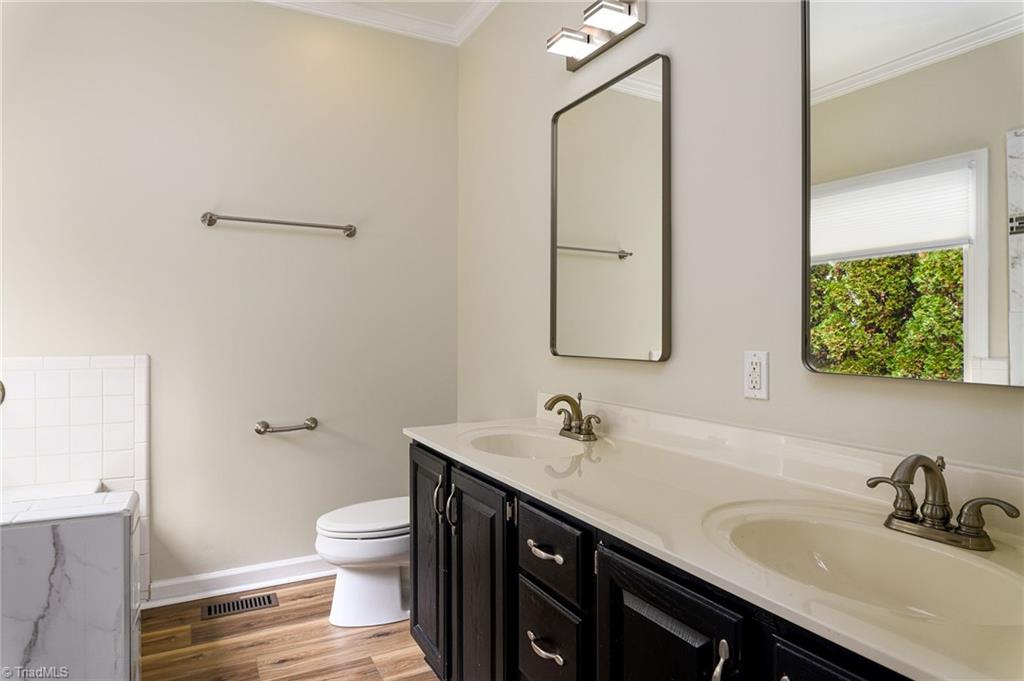 6311 Lakebend Court
