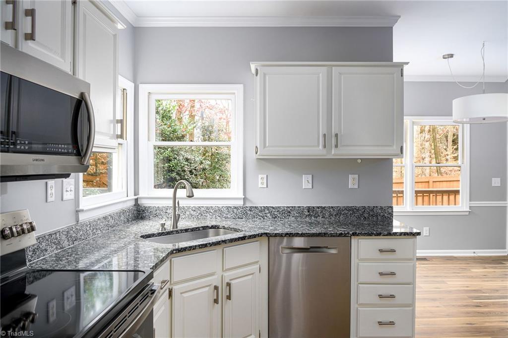 6311 Lakebend Court