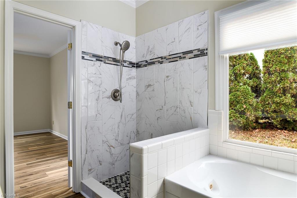 6311 Lakebend Court