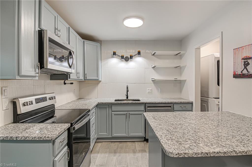 2773 Reynolds Park Road, Winston-Salem