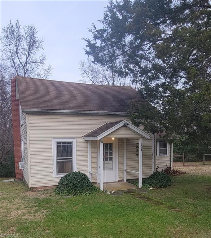 917 Pine Circle Drive