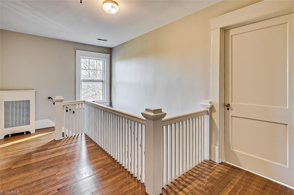 709 Mayflower Drive