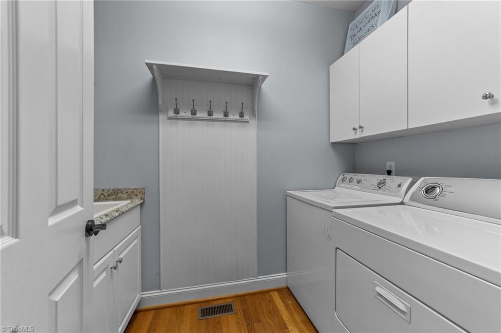 8403 Creeks Edge Court