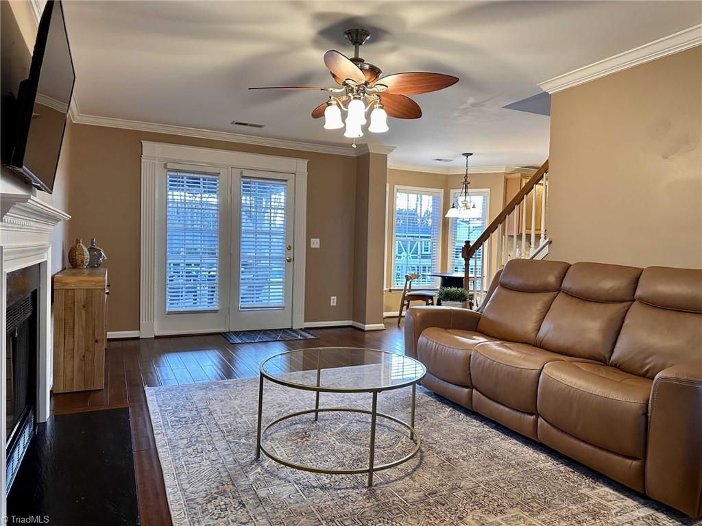 5911 Highland Grove Drive