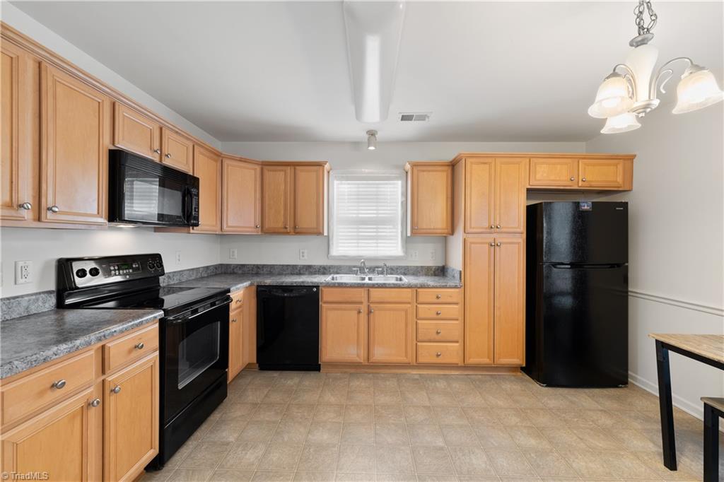 3966 Village Park Court, Winston-Salem