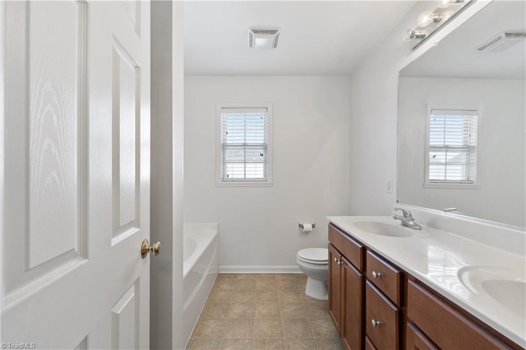 3966 Village Park Court, Winston-Salem