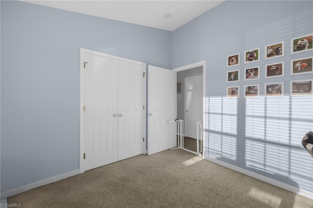 103 Oakmont Circle