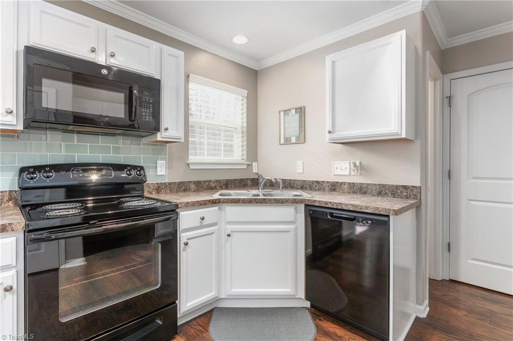 5424 Sky Hill Drive, McLeansville