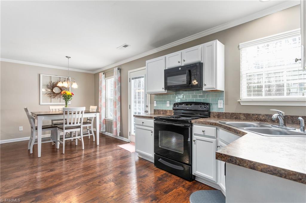 5424 Sky Hill Drive, McLeansville